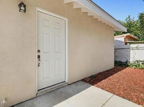 1705 N Madison Avenue, Pasadena CA 91104