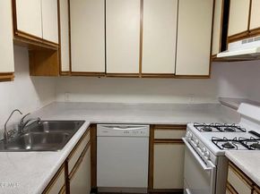 524 E Acacia Avenue, Glendale CA 91205