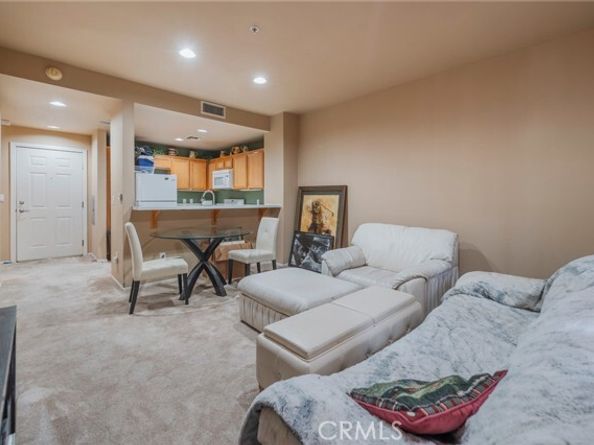 13200 Pacific Promenade 217, Los Angeles CA 90094