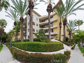 13200 Pacific Promenade