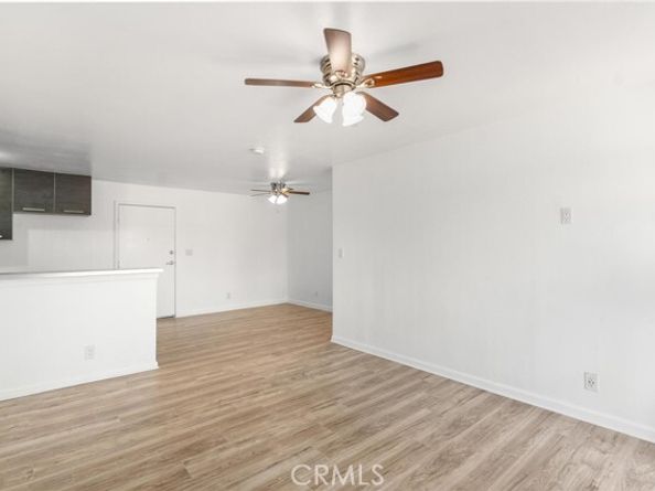 7254 Vassar Ave 308, Canoga Park (los Angeles) CA 91303