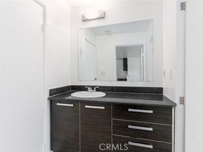 7254 Vassar Ave 308, Canoga Park (los Angeles) CA 91303