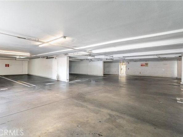 7254 Vassar Ave 308, Canoga Park (los Angeles) CA 91303