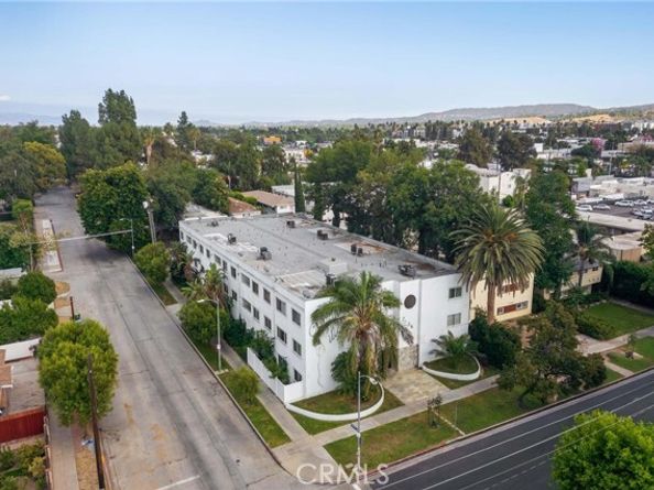 7254 Vassar Ave 308, Canoga Park (los Angeles) CA 91303