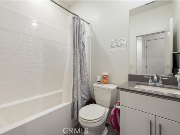 5240 Beachfront Cove 89, San Diego CA 92154