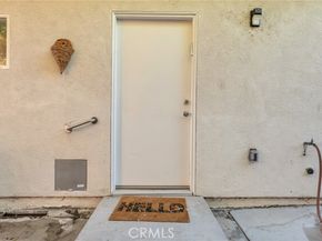 22137 Gault Street, Canoga Park (los Angeles) CA 91303