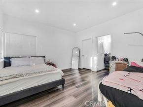 22137 Gault Street, Canoga Park (los Angeles) CA 91303
