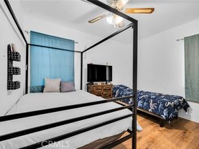 22137 Gault Street, Canoga Park (los Angeles) CA 91303