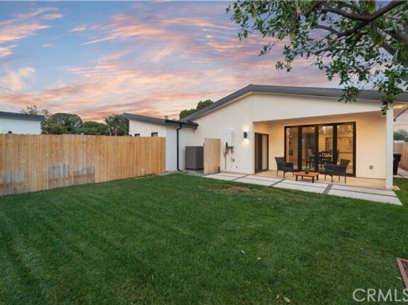 7717 Jamieson Avenue, Reseda (los Angeles) CA 91335