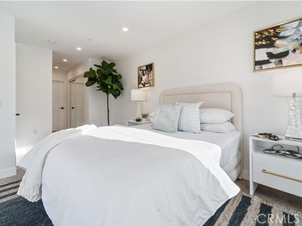 7717 Jamieson Avenue, Reseda (los Angeles) CA 91335