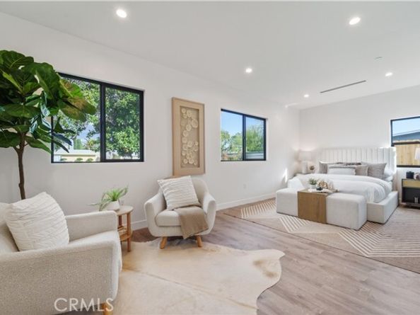 7717 Jamieson Avenue, Reseda (los Angeles) CA 91335