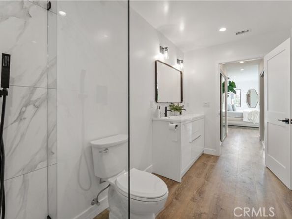 7717 Jamieson Avenue, Reseda (los Angeles) CA 91335