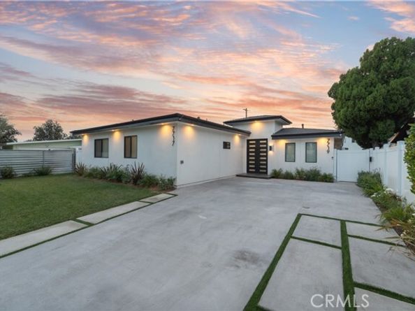 7717 Jamieson Avenue, Reseda (los Angeles) CA 91335