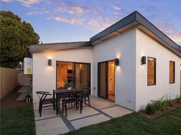 7717 Jamieson Avenue, Reseda (los Angeles) CA 91335