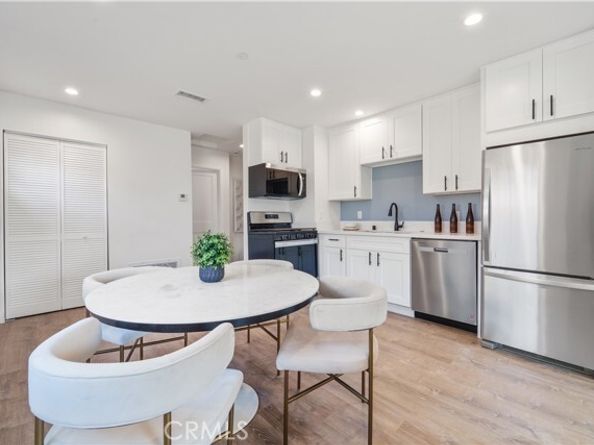 7717 Jamieson Avenue, Reseda (los Angeles) CA 91335