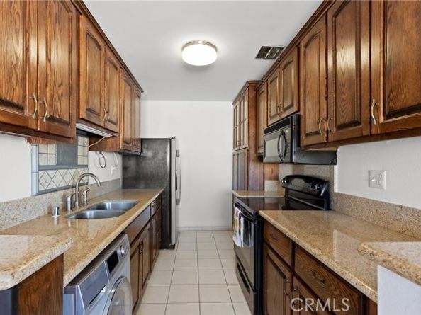 5400 Newcastle Avenue 56, Encino (los Angeles) CA 91316