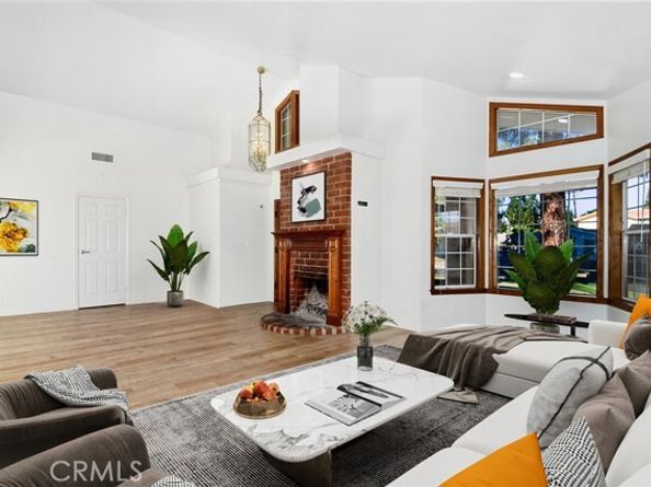 22736 Runnymede, West Hills (los Angeles) CA 91307