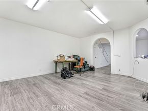 14300 Terra Bella 20, Panorama City (los Angeles) CA 91402