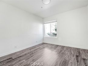 14300 Terra Bella 20, Panorama City (los Angeles) CA 91402