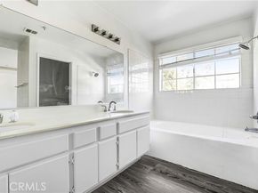 14300 Terra Bella 20, Panorama City (los Angeles) CA 91402