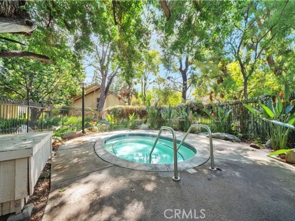 7050 Shoup Avenue 178, Canoga Park (los Angeles) CA 91303