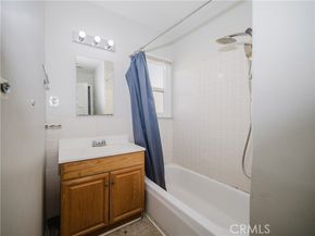 16918 Bassett Street, Los Angeles CA 91406