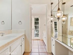 20142 Santa Rita Street, Woodland Hills (los Angeles) CA 91364