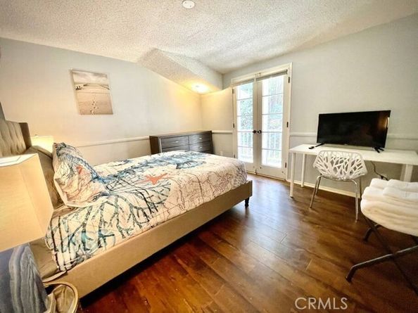 20142 Santa Rita Street, Woodland Hills (los Angeles) CA 91364