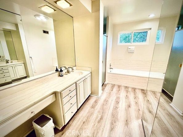 20142 Santa Rita Street, Woodland Hills (los Angeles) CA 91364