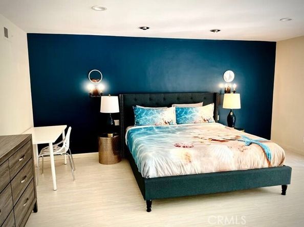 20142 Santa Rita Street, Woodland Hills (los Angeles) CA 91364