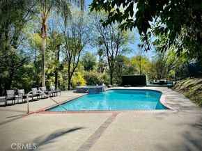 20142 Santa Rita Street, Woodland Hills (los Angeles) CA 91364