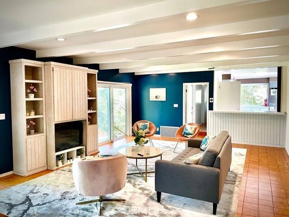 20142 Santa Rita Street, Woodland Hills (los Angeles) CA 91364