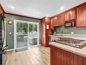 6939 Alabama Avenue 105, Canoga Park (los Angeles) CA 91303