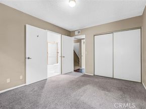 6939 Alabama Avenue 105, Canoga Park (los Angeles) CA 91303