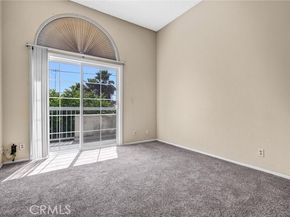 6939 Alabama Avenue 105, Canoga Park (los Angeles) CA 91303