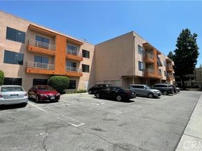 6815 Remmet Avenue 216, Canoga Park (los Angeles) CA 91303