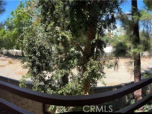 6815 Remmet Avenue 216, Canoga Park (los Angeles) CA 91303