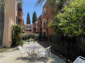 6815 Remmet Avenue 216, Canoga Park (los Angeles) CA 91303