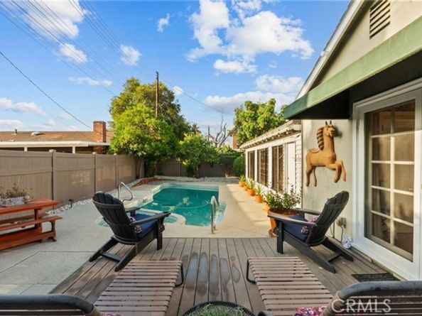 9548 Cedros Avenue, Panorama City (los Angeles) CA 91402