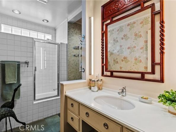 9548 Cedros Avenue, Panorama City (los Angeles) CA 91402