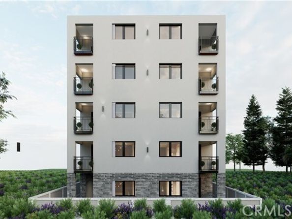 14717 Victory Boulevard, Van Nuys (los Angeles) CA 91411