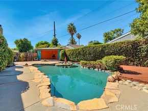17349 Hartland Street, Van Nuys (los Angeles) CA 91406