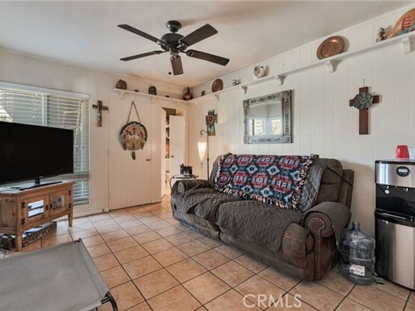17349 Hartland Street, Van Nuys (los Angeles) CA 91406