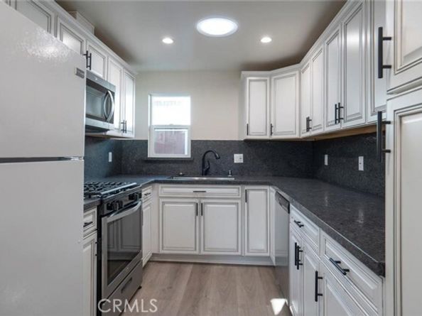 5919 Cantaloupe Avenue, Los Angeles CA 91401