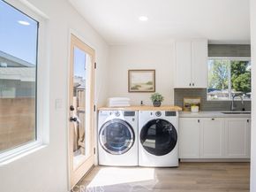 7746 Nevada Avenue, Canoga Park (los Angeles) CA 91304