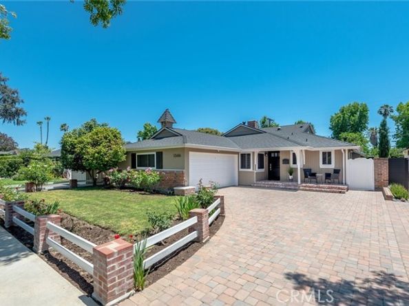 13616 Delano, Los Angeles CA 91401