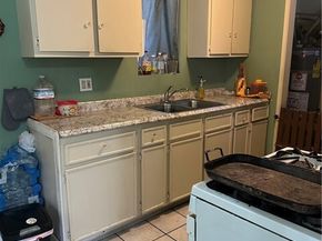 18535 Bryant, Northridge (los Angeles) CA 91324