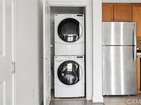 6938 Laurel Canyon Blvd 304, North Hollywood (los Angeles) CA 91605