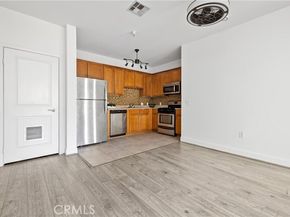 6938 Laurel Canyon Blvd 304, North Hollywood (los Angeles) CA 91605