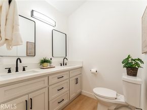 16122 San Fernando Mission Boulevard, Granada Hills (los Angeles) CA 91344